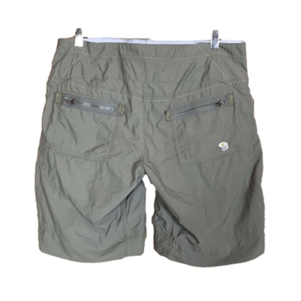 Mountain Hardwear army green nylon cargo shorts Size 10